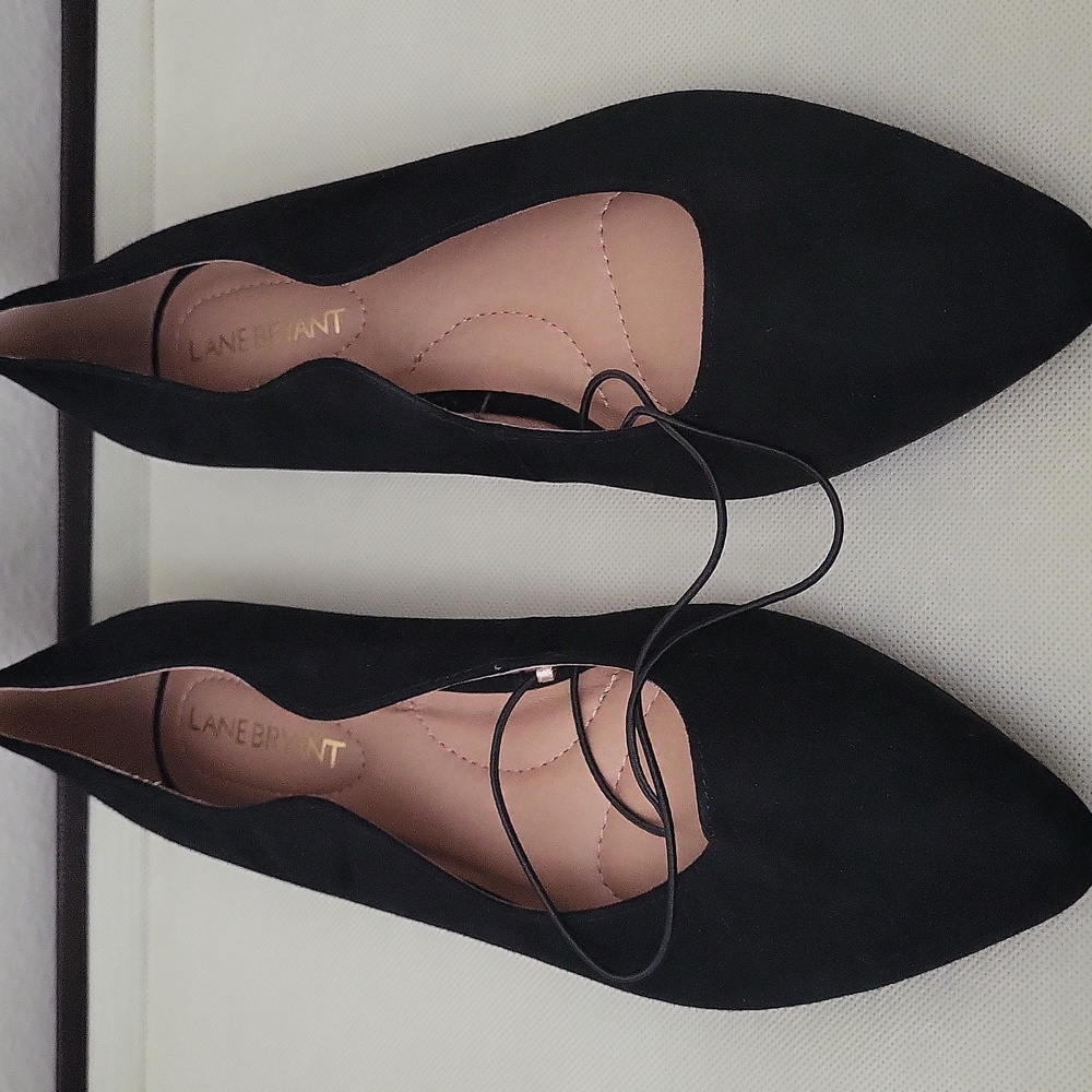 Lane Bryant Black Scalloped Suede Flats
